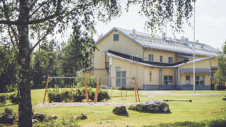Pyysalon leirikeskus ja pihapiiriä.